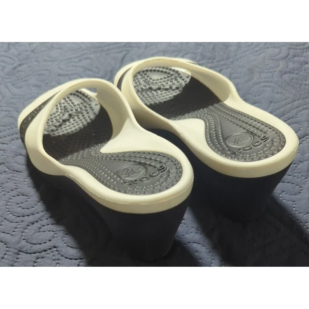 Crocs Sassari Wedge Sandal Heels Black White Women's Size 9 Slip On Casual Style - Picture 3 of 10